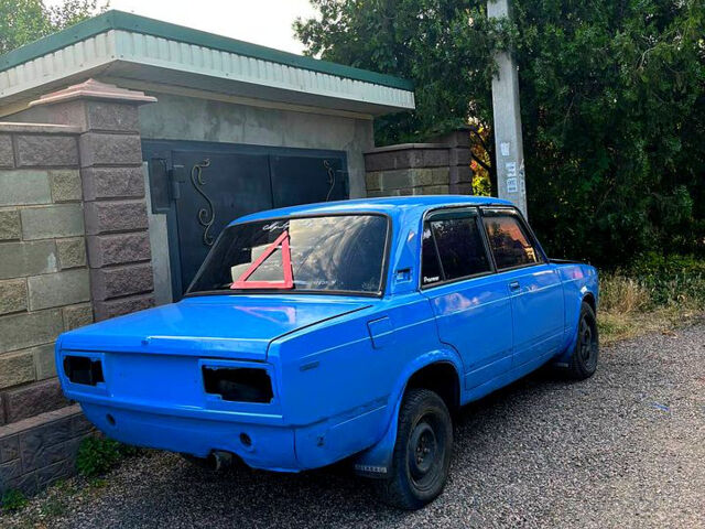 Синий ВАЗ 2107, объемом двигателя 1.7 л и пробегом 0 тыс. км за 560 $, фото 2 на Automoto.ua