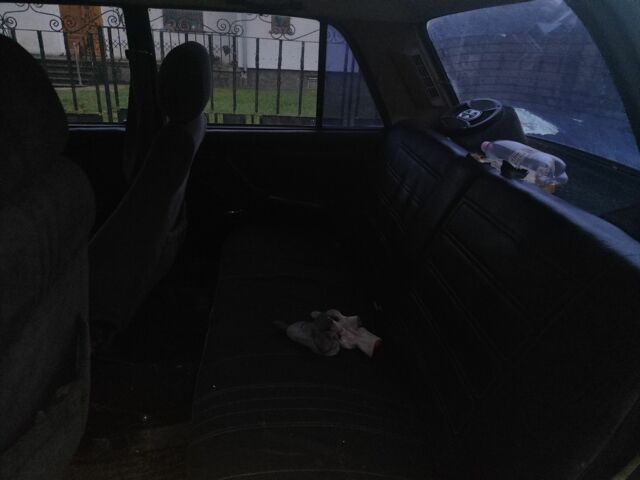 Синий ВАЗ 2107, объемом двигателя 5 л и пробегом 111 тыс. км за 950 $, фото 6 на Automoto.ua