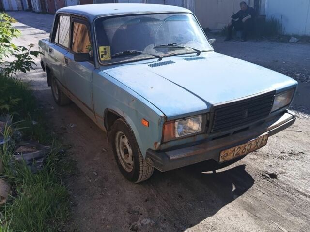 Синій ВАЗ 2107, об'ємом двигуна 1.5 л та пробігом 200 тис. км за 450 $, фото 3 на Automoto.ua