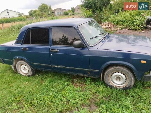 Синий ВАЗ 2107, объемом двигателя 1.7 л и пробегом 55 тыс. км за 950 $, фото 3 на Automoto.ua