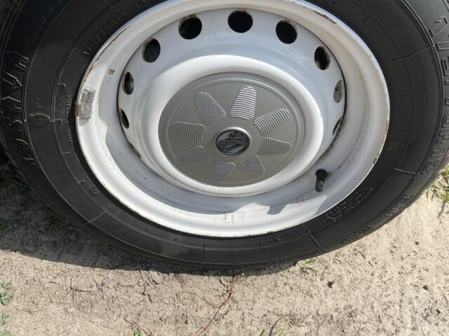 Синий ВАЗ 2107, объемом двигателя 1.6 л и пробегом 300 тыс. км за 899 $, фото 6 на Automoto.ua