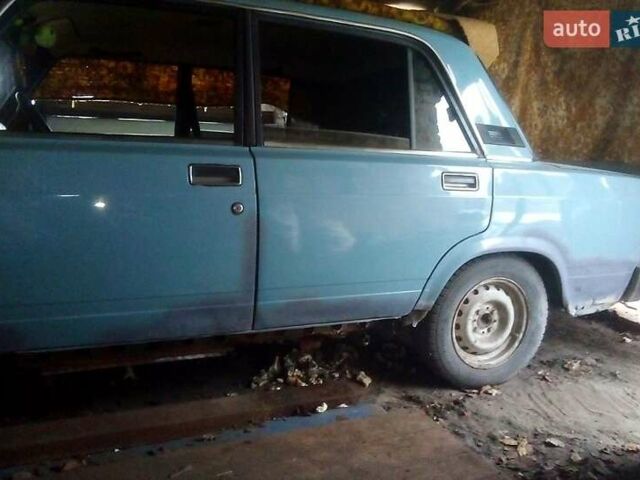 Синий ВАЗ 2107, объемом двигателя 1.5 л и пробегом 174 тыс. км за 650 $, фото 5 на Automoto.ua