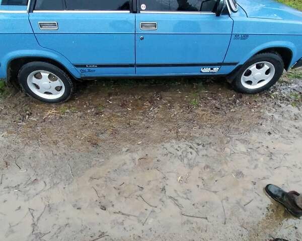 Синий ВАЗ 2107, объемом двигателя 1.5 л и пробегом 100 тыс. км за 1000 $, фото 2 на Automoto.ua