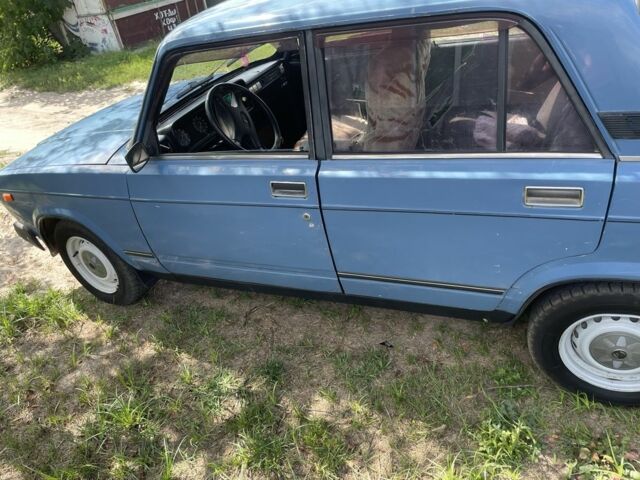 Синий ВАЗ 2107, объемом двигателя 1.6 л и пробегом 300 тыс. км за 899 $, фото 3 на Automoto.ua