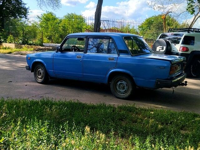 Синий ВАЗ 2107, объемом двигателя 1.5 л и пробегом 49 тыс. км за 650 $, фото 2 на Automoto.ua