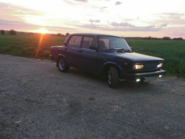 Синий ВАЗ 2107, объемом двигателя 0 л и пробегом 75 тыс. км за 850 $, фото 1 на Automoto.ua