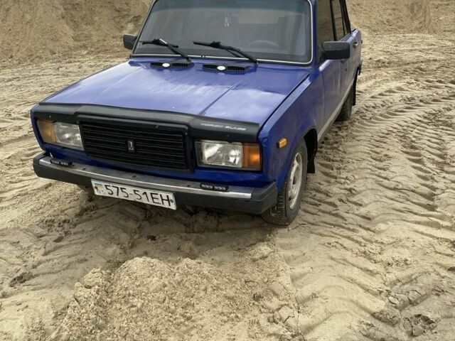 Синий ВАЗ 2107, объемом двигателя 1.5 л и пробегом 88 тыс. км за 646 $, фото 2 на Automoto.ua
