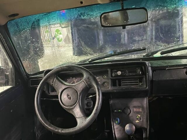 Синій ВАЗ 2107, об'ємом двигуна 1.5 л та пробігом 300 тис. км за 402 $, фото 4 на Automoto.ua
