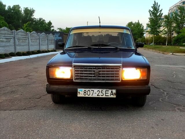 Синий ВАЗ 2107, объемом двигателя 1.5 л и пробегом 0 тыс. км за 410 $, фото 6 на Automoto.ua