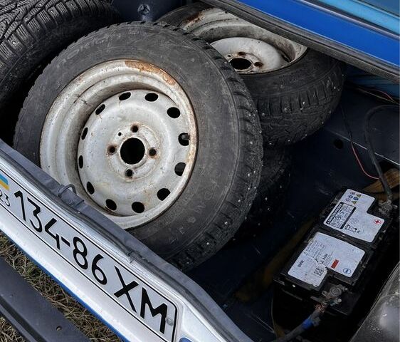 Синий ВАЗ 2107, объемом двигателя 1.6 л и пробегом 100 тыс. км за 1800 $, фото 7 на Automoto.ua