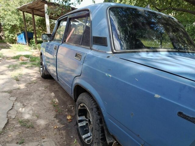 ВАЗ 2107 1990 в Смеле на Automoto.ua Синий ВАЗ 2107, объемом двигателя 0 л и пробегом 88 тыс. км за 595 $, фото 2 на Automoto.ua