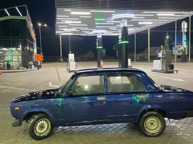 Синій ВАЗ 2107, об'ємом двигуна 1.5 л та пробігом 300 тис. км за 402 $, фото 3 на Automoto.ua