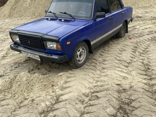Синий ВАЗ 2107, объемом двигателя 1.5 л и пробегом 88 тыс. км за 646 $, фото 5 на Automoto.ua