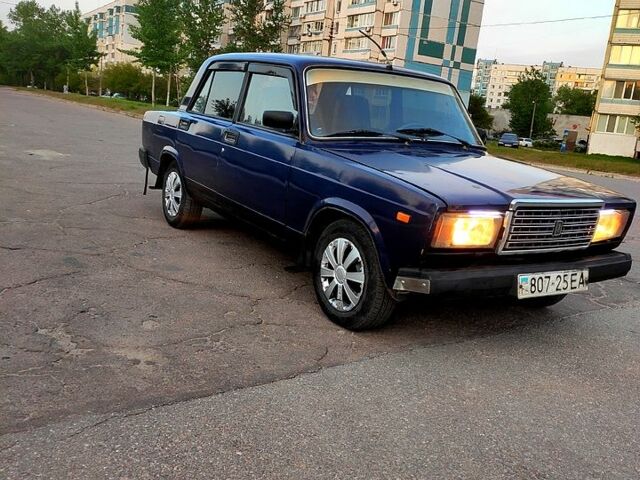 Синий ВАЗ 2107, объемом двигателя 1.5 л и пробегом 0 тыс. км за 410 $, фото 5 на Automoto.ua