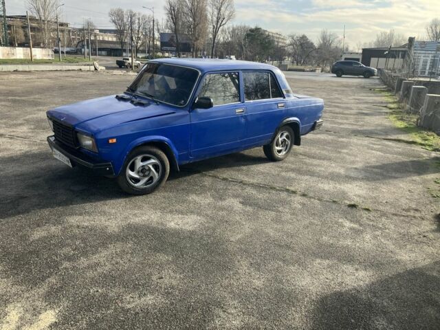 Синий ВАЗ 2107, объемом двигателя 1.6 л и пробегом 333 тыс. км за 391 $, фото 1 на Automoto.ua