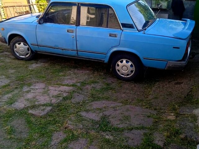 Синий ВАЗ 2107, объемом двигателя 1.5 л и пробегом 300 тыс. км за 750 $, фото 3 на Automoto.ua