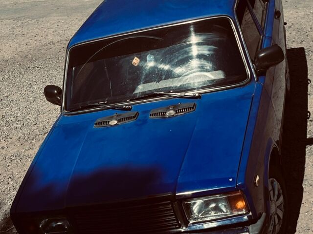 Синій ВАЗ 2107, об'ємом двигуна 1.7 л та пробігом 100 тис. км за 200 $, фото 1 на Automoto.ua