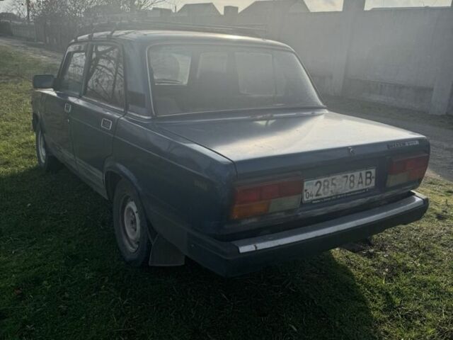 Синий ВАЗ 2107, объемом двигателя 1.5 л и пробегом 117 тыс. км за 641 $, фото 3 на Automoto.ua