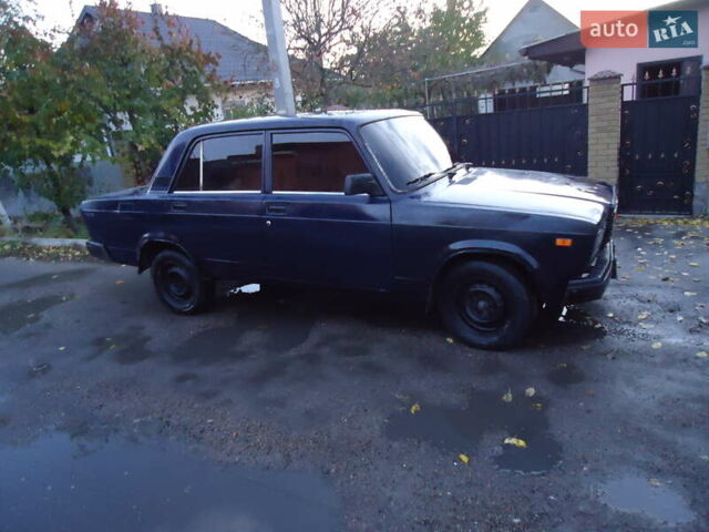 ВАЗ 2107 1991 в Умани на Automoto.ua Синий ВАЗ 2107, объемом двигателя 1.45 л и пробегом 120 тыс. км за 600 $, фото 3 на Automoto.ua