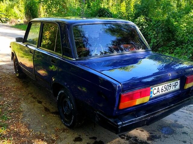ВАЗ 2107 1991 в Умани на Automoto.ua Синий ВАЗ 2107, объемом двигателя 1.5 л и пробегом 140 тыс. км за 540 $, фото 2 на Automoto.ua