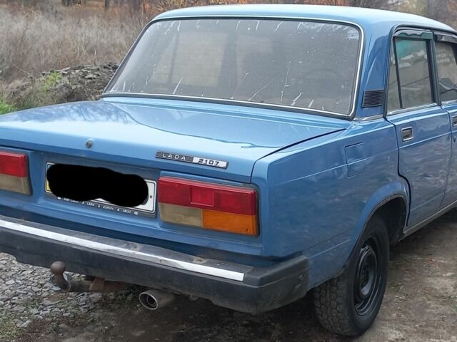 Синий ВАЗ 2107, объемом двигателя 1.5 л и пробегом 102 тыс. км за 711 $, фото 2 на Automoto.ua