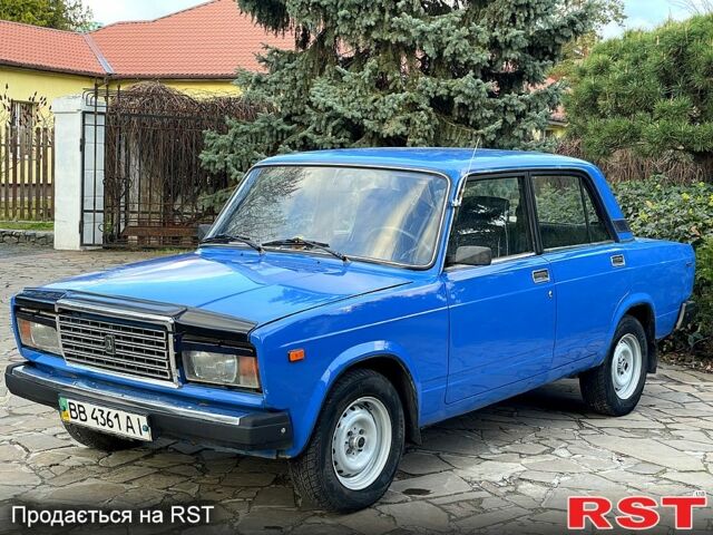 Синий ВАЗ 2107, объемом двигателя 1.5 л и пробегом 84 тыс. км за 1250 $, фото 5 на Automoto.ua