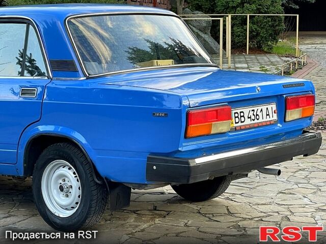 Синий ВАЗ 2107, объемом двигателя 1.5 л и пробегом 84 тыс. км за 1250 $, фото 3 на Automoto.ua