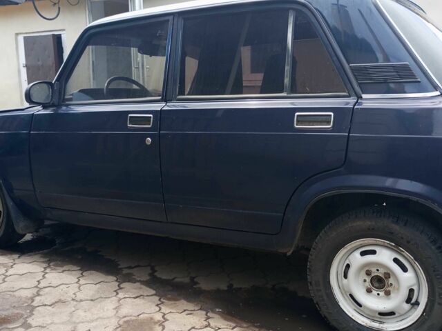 Синий ВАЗ 2107, объемом двигателя 1.5 л и пробегом 170 тыс. км за 961 $, фото 2 на Automoto.ua