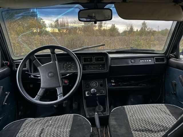 ВАЗ 2107 1995 в Андрушевке на Automoto.ua Синий ВАЗ 2107, объемом двигателя 1.5 л и пробегом 20 тыс. км за 750 $, фото 7 на Automoto.ua