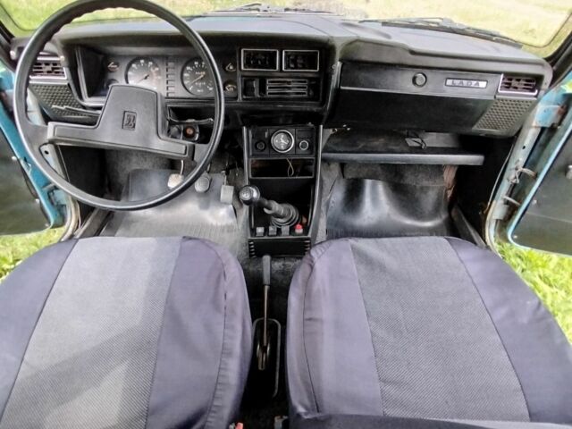 Синий ВАЗ 2107, объемом двигателя 1.5 л и пробегом 777 тыс. км за 473 $, фото 11 на Automoto.ua