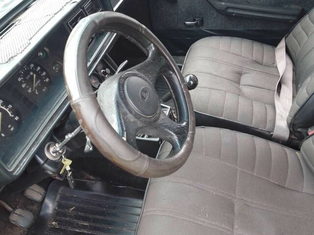 Синий ВАЗ 2107, объемом двигателя 1.5 л и пробегом 140 тыс. км за 461 $, фото 5 на Automoto.ua