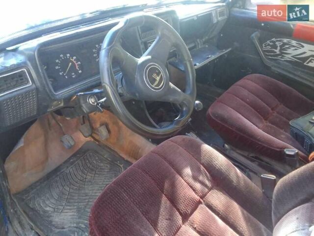 Синий ВАЗ 2107, объемом двигателя 0 л и пробегом 250 тыс. км за 950 $, фото 6 на Automoto.ua