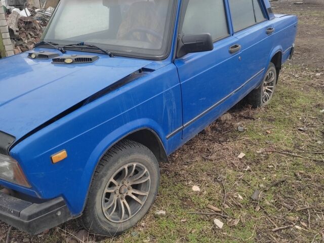 ВАЗ 2107 1996 в Новомосковске на Automoto.ua Синий ВАЗ 2107, объемом двигателя 1.5 л и пробегом 230 тыс. км за 500 $, фото 2 на Automoto.ua