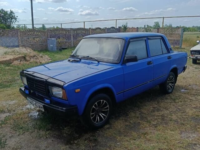 ВАЗ 2107 1996 в Новомосковске на Automoto.ua Синий ВАЗ 2107, объемом двигателя 1.5 л и пробегом 230 тыс. км за 500 $, фото 11 на Automoto.ua