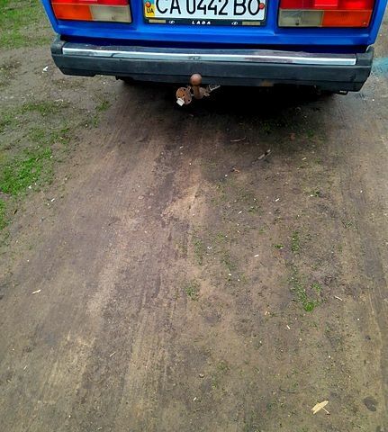 Синий ВАЗ 2107, объемом двигателя 1.5 л и пробегом 235 тыс. км за 850 $, фото 3 на Automoto.ua