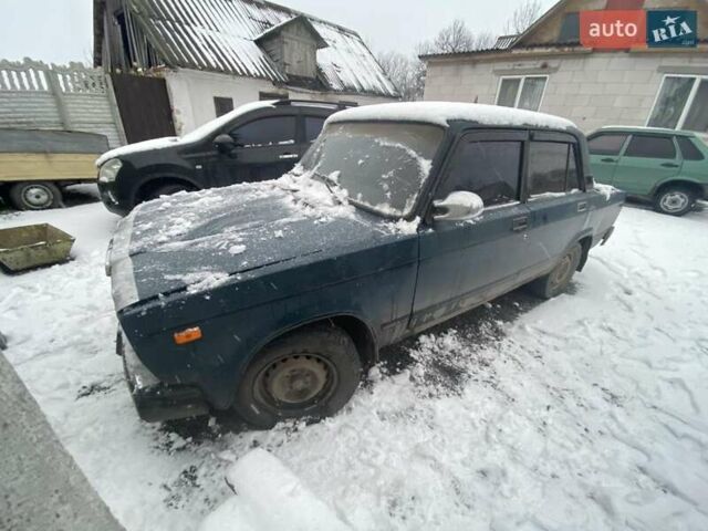 Синій ВАЗ 2107, об'ємом двигуна 1.45 л та пробігом 200 тис. км за 650 $, фото 1 на Automoto.ua