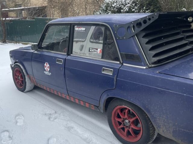 Синий ВАЗ 2107, объемом двигателя 1.5 л и пробегом 25 тыс. км за 1050 $, фото 2 на Automoto.ua