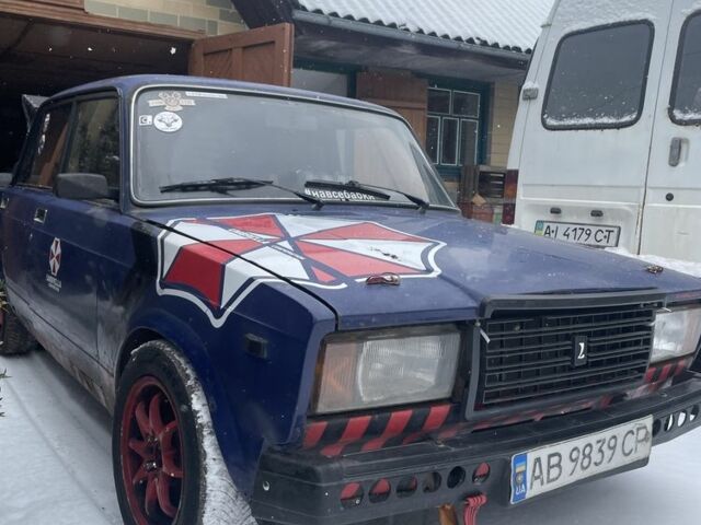 Синий ВАЗ 2107, объемом двигателя 1.5 л и пробегом 25 тыс. км за 1050 $, фото 1 на Automoto.ua