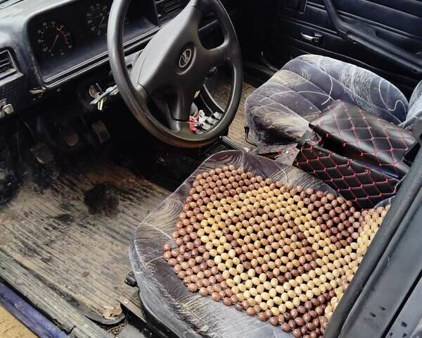Синий ВАЗ 2107, объемом двигателя 1.5 л и пробегом 200 тыс. км за 750 $, фото 1 на Automoto.ua