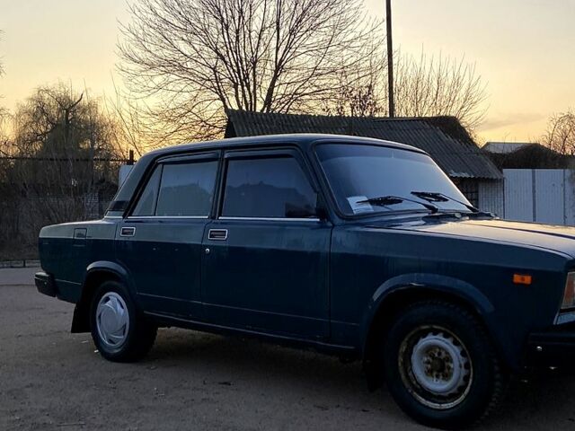 Синий ВАЗ 2107, объемом двигателя 15 л и пробегом 107 тыс. км за 750 $, фото 1 на Automoto.ua