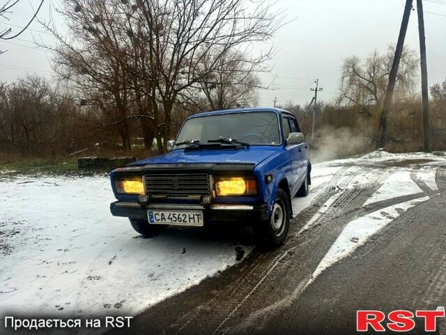 Синій ВАЗ 2107, об'ємом двигуна 1.5 л та пробігом 0 тис. км за 650 $, фото 3 на Automoto.ua