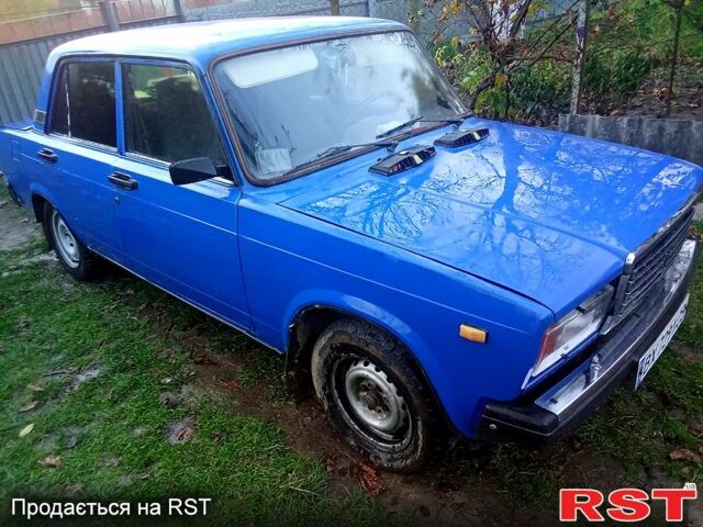 Синий ВАЗ 2107, объемом двигателя 1.5 л и пробегом 72 тыс. км за 750 $, фото 2 на Automoto.ua