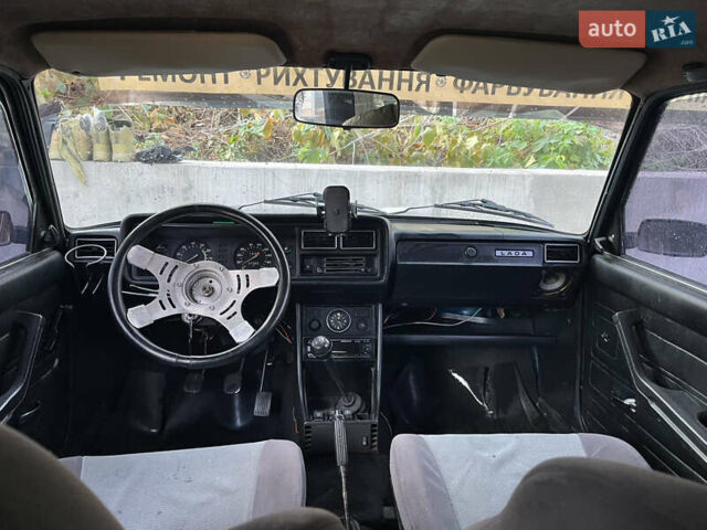 Синий ВАЗ 2107, объемом двигателя 1.6 л и пробегом 300 тыс. км за 1200 $, фото 13 на Automoto.ua