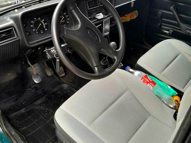 Синий ВАЗ 2107, объемом двигателя 1.5 л и пробегом 130 тыс. км за 1200 $, фото 2 на Automoto.ua