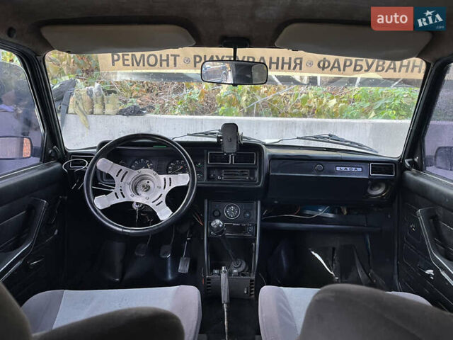 Синий ВАЗ 2107, объемом двигателя 1.6 л и пробегом 300 тыс. км за 1200 $, фото 3 на Automoto.ua