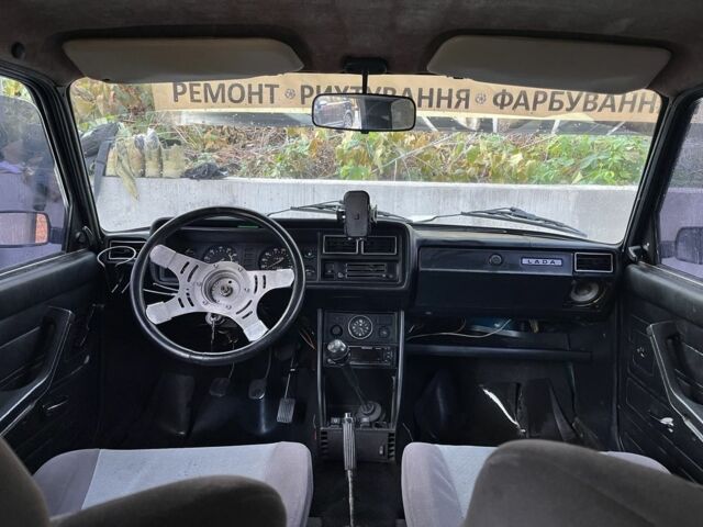 Синий ВАЗ 2107, объемом двигателя 1.5 л и пробегом 300 тыс. км за 1200 $, фото 6 на Automoto.ua