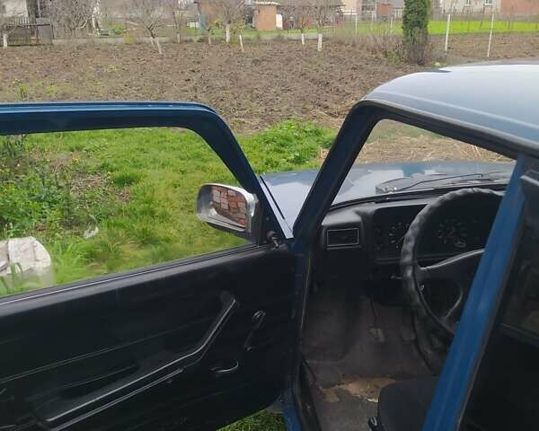 Синий ВАЗ 2107, объемом двигателя 1.5 л и пробегом 30 тыс. км за 1150 $, фото 6 на Automoto.ua