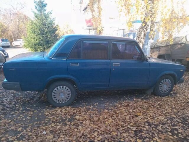 ВАЗ 2107 2001 в Киеве на Automoto.ua Синий ВАЗ 2107, объемом двигателя 0 л и пробегом 110 тыс. км за 1500 $, фото 2 на Automoto.ua