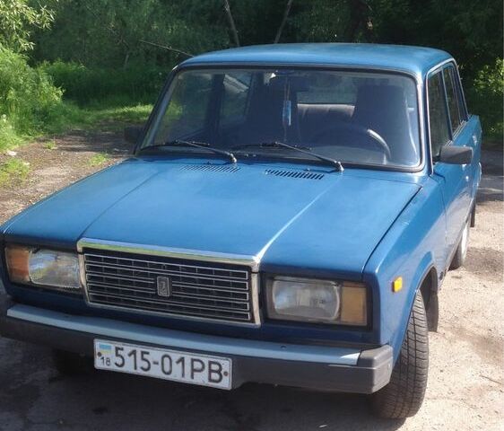 Синий ВАЗ 2107, объемом двигателя 1.5 л и пробегом 3 тыс. км за 1100 $, фото 2 на Automoto.ua