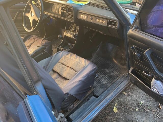 ВАЗ 2107 2001 у Житомирі на Automoto.ua Синій ВАЗ 2107, об'ємом двигуна 1.5 л та пробігом 86 тис. км за 546 $, фото 7 на Automoto.ua